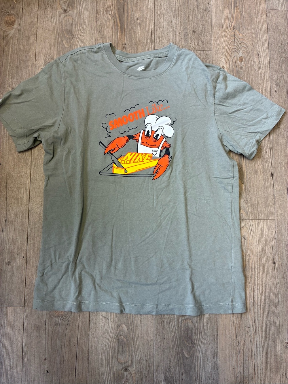 Nike Olive Green Short Sleeve Tee with Orange Graphic - Medium